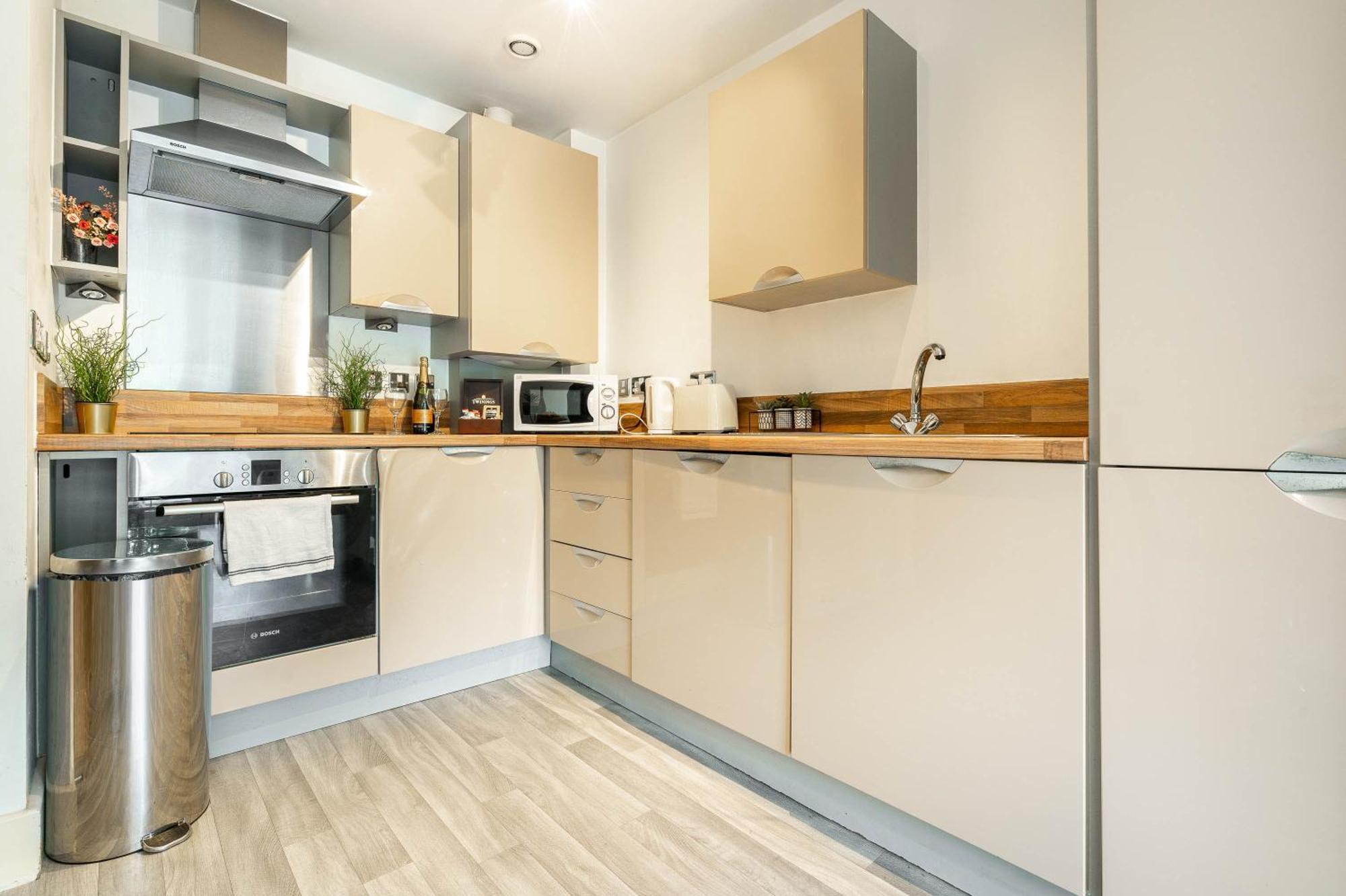 City Centre Apartment - Balcony - Netflix - Park Facing 38Akw 伯明翰 外观 照片